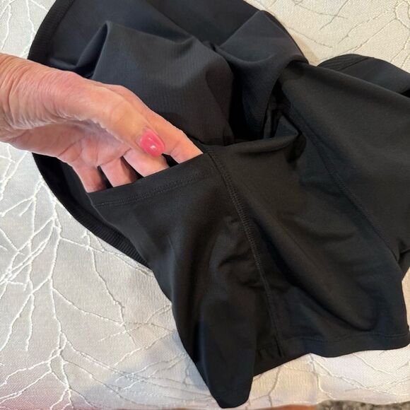 Freely Skort Black Sexy Slit Textured Fabric Side Pockets Golf Tennis SZ XS - Picture 3 of 10